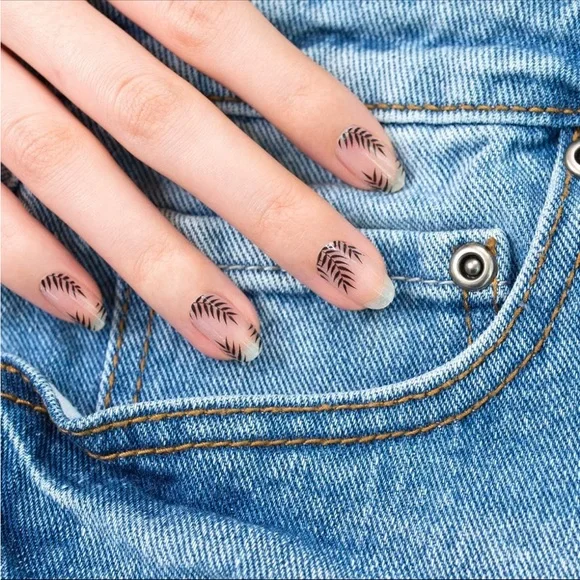 *Retired* Color Street: Palm Before the Storm | Tropical Summer Beach Party - Picture 2 of 12